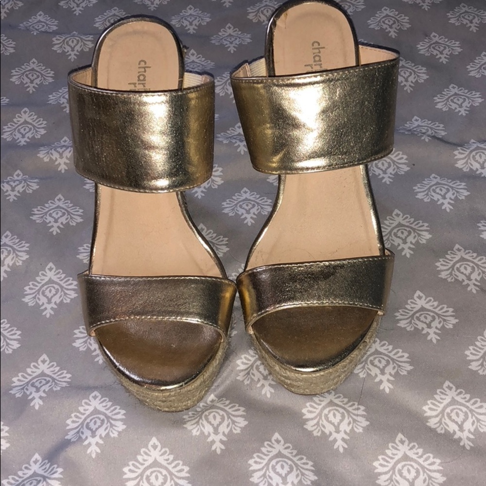 Gold wedges